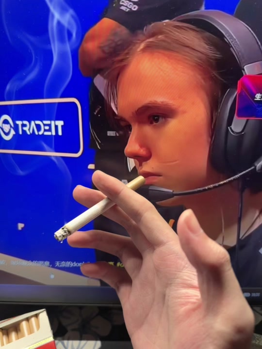 Rare Atom vs RNG赛前数据前瞻：双方的场均对线期经济差均为倒数