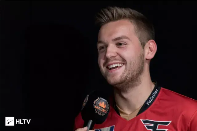 LNG Esports 官方： XiaoPeng 加入团队担任助理教练